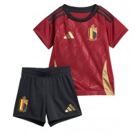 Camiseta Bélgica Primera Equipación para niños Eurocopa 2024 manga corta (+ pantalones cortos)